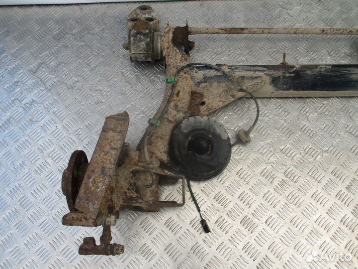 Балка задняя VW Passat B5 Без сайлентблоков