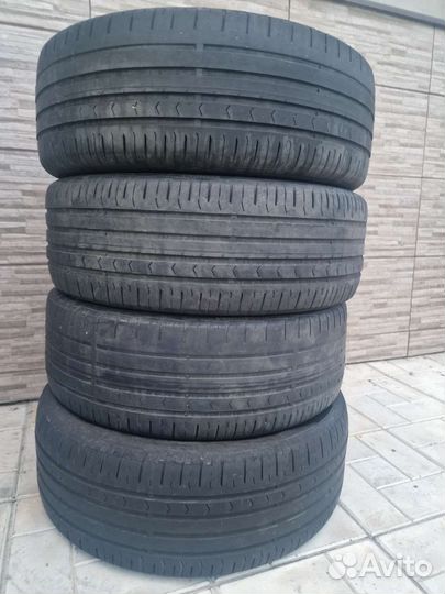 Continental ContiPremiumContact 5 215/60 R16 95H