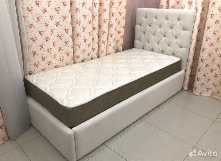 Кровать односпальная новая
