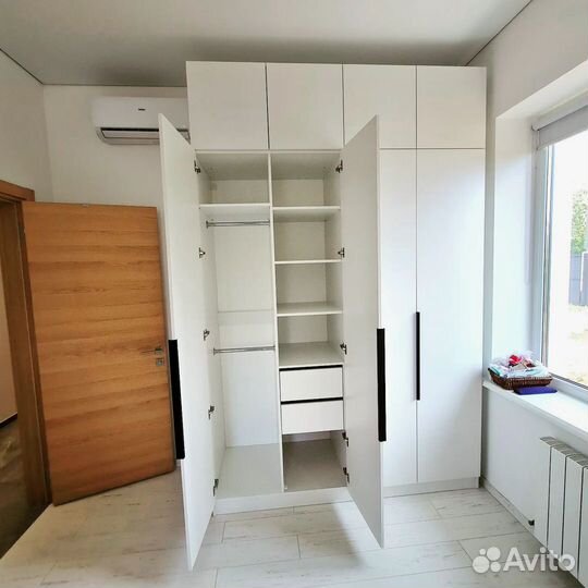 Шкаф распашной с фрезерованными фасадами