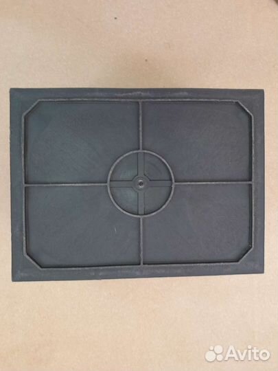 Крепкий пластиковый ящик