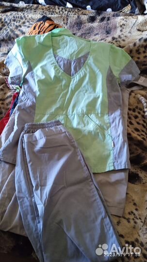 Медицинский костюм женский