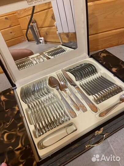 Набор столовых приборов