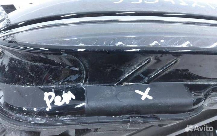 Фара правая Volkswagen Tiguan