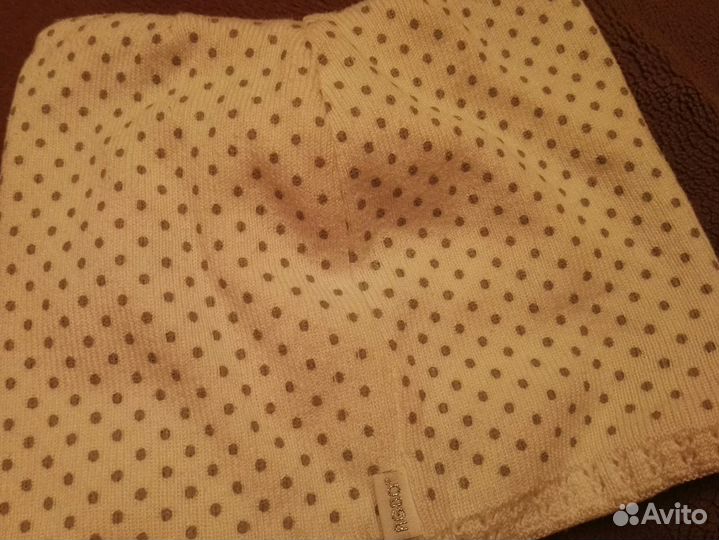 Белая шапочка с ушками