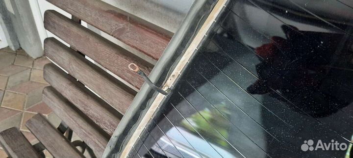 Заднее стекло mercedes w210