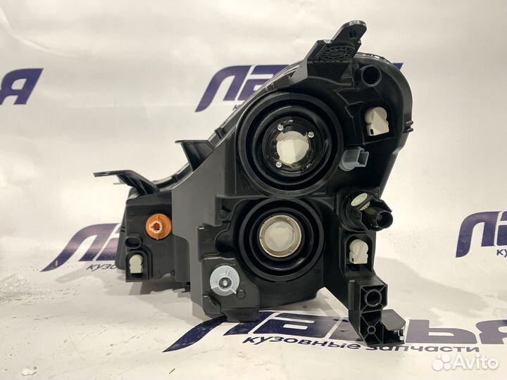 Фара Nissan Almera G15 (13) правая