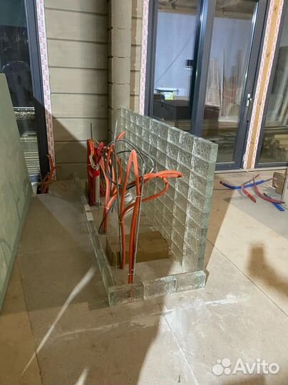 Стеклянные кирпичи (стеклоблоки)