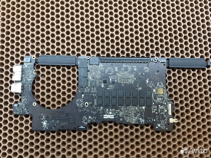 Материнская плата macbook pro a1398 820-3332-A