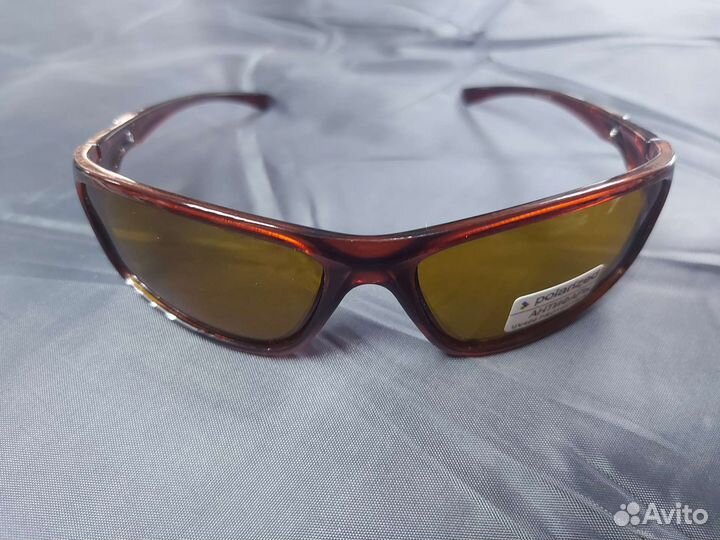 Солнцезащитные очки мужские