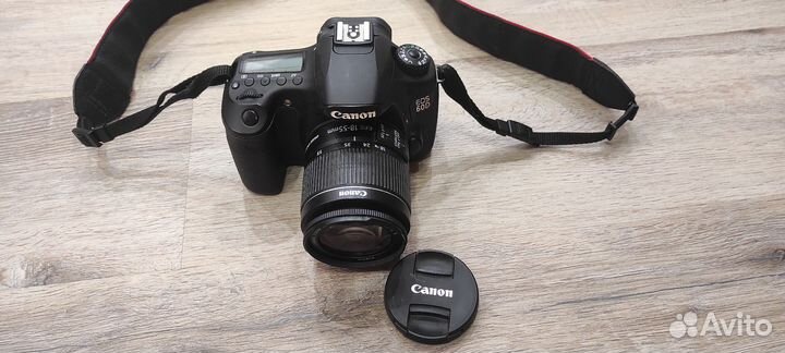 Зеркальный фотоаппарат Canon 60d