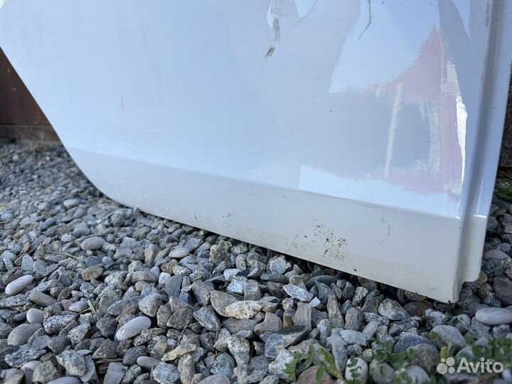 Дверь задняя правая веста