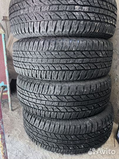 Yokohama Geolandar A/T G015 265/75 R16 114P