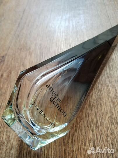 Парфюмерная вода Givenchy Ange ou Demon