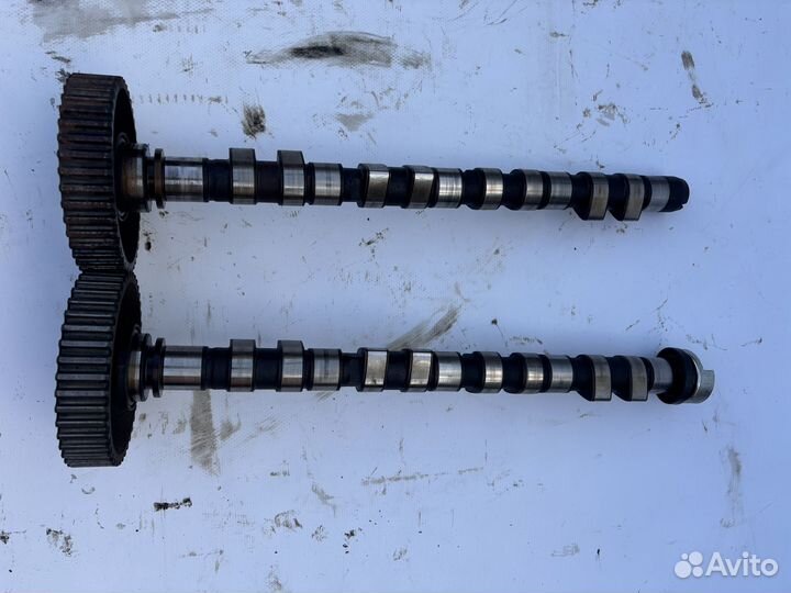Распредвал впускной выпускной N7Q Renault Volvo 2