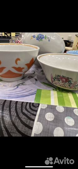 Фарфор посуда.пиялы и лоток