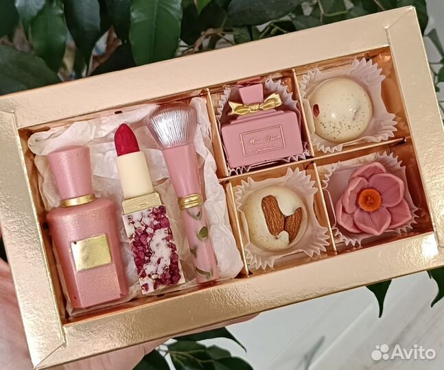 Шоколад ручной работы. Подарок девушке