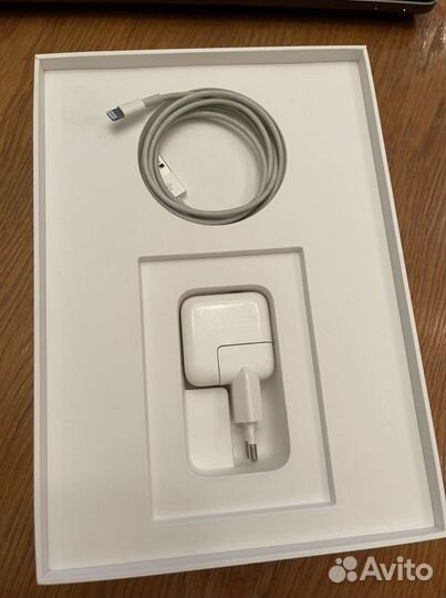 Apple iPad 2018 128гб wi-fi + celluar