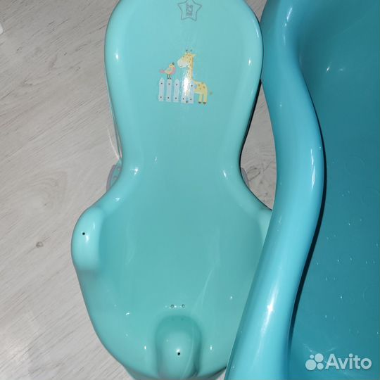 Вещи для новорожденного,ванна, комбинезон