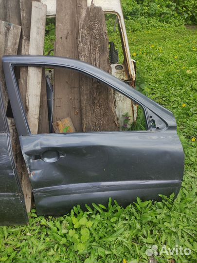 Двери на ваз granta 2017 г.в лифтбек