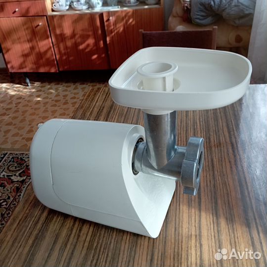 Мясорубка-соковыжималка-шинковка эл.-я Россия