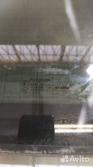 Стекло люка Mercedes W221