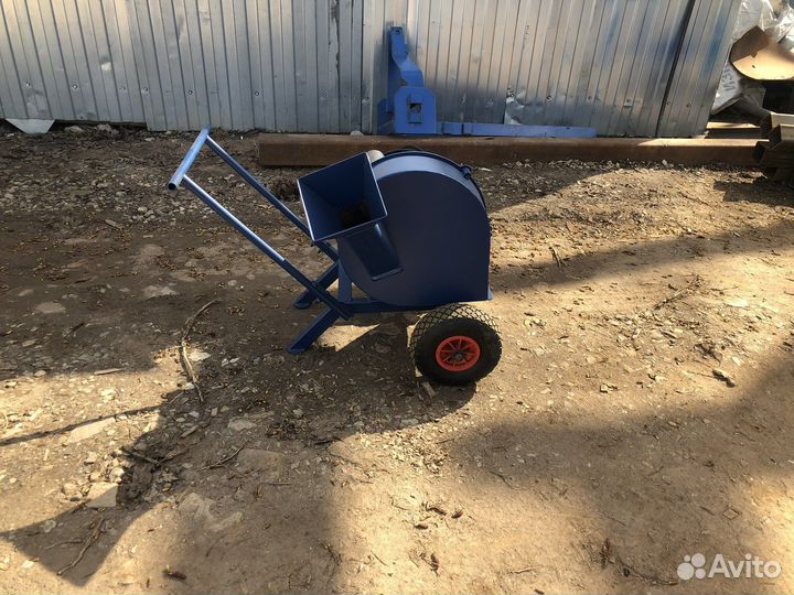 Садовый измельчитель электрический сд 300 2,2 кВт