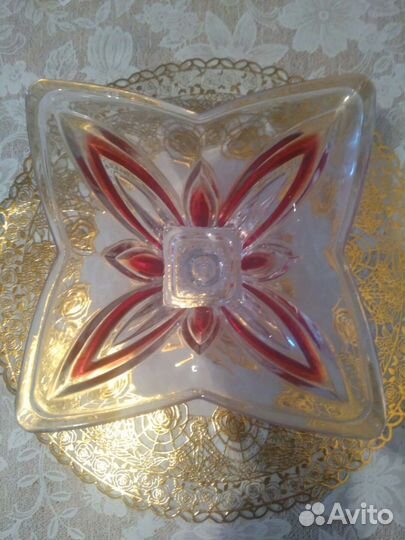 Ваза хрустальная цветная