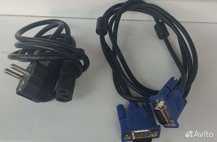 Монитор лoc E2270SW