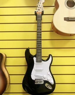 Электрогитара stratocaster. Новая