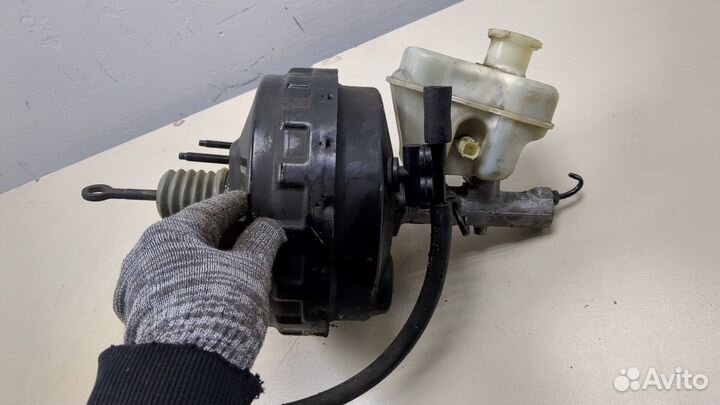 Цилиндр тормозной главный Ford Escape, 2007