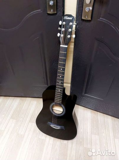 Акустическая гитара