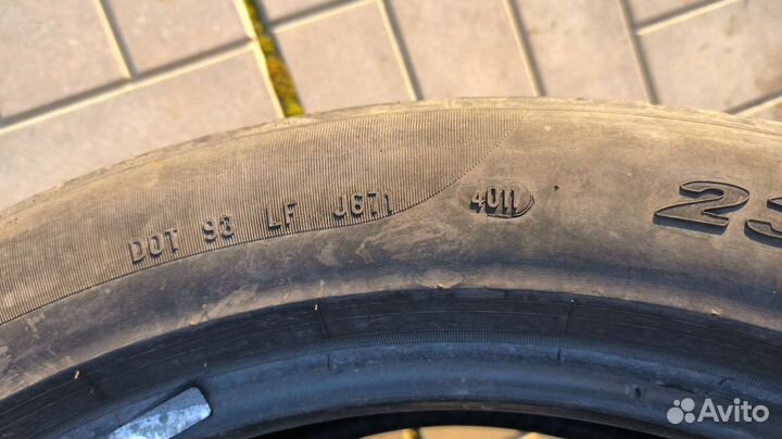 Pirelli P Zero 235/50 R19