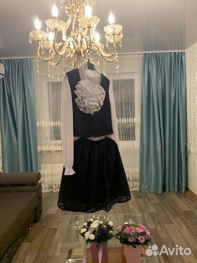 Костюм жилет с юбкой школьная