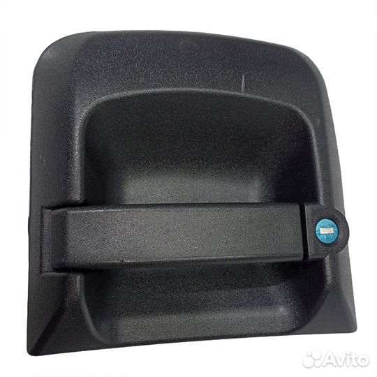 Ручка двери лев.наруж.с ключами\ MAN TGX/TGS/TGA