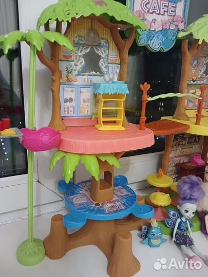 Домик энчантималс