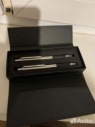 Набор шариковых ручек