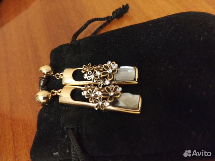 Серьги с кристалами swarovski