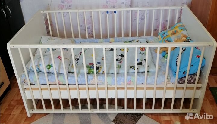 Продам детскую кроватку