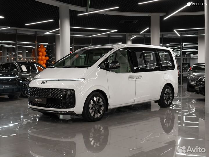Hyundai Staria 2.2 AT, 2023, 58 км