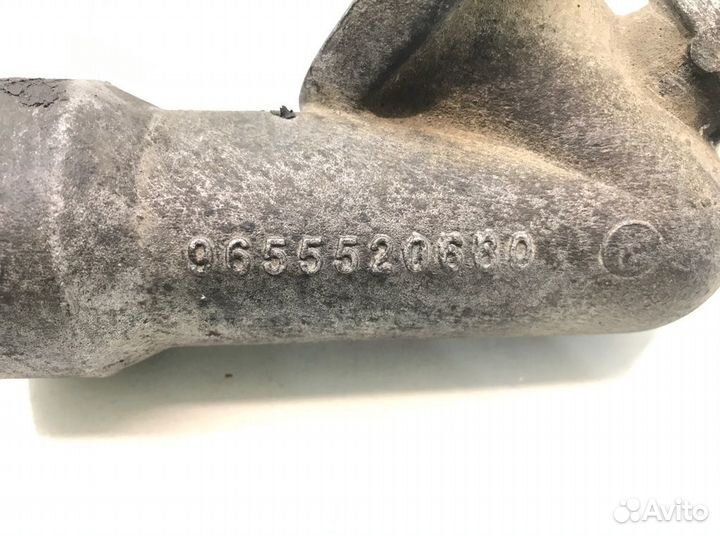 Фланец (тройник) системы охлаждения Citroen C5 2.0