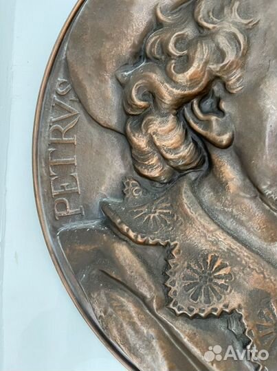 Настенное панно бронза чеканка