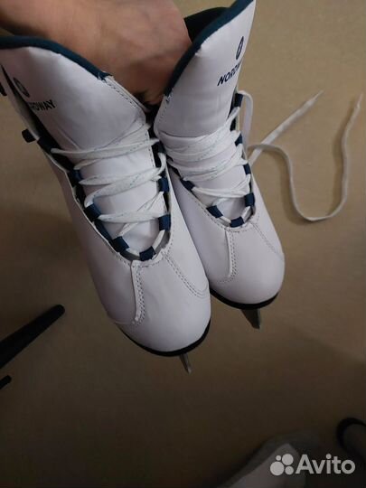 Коньки фигурные 42 размер