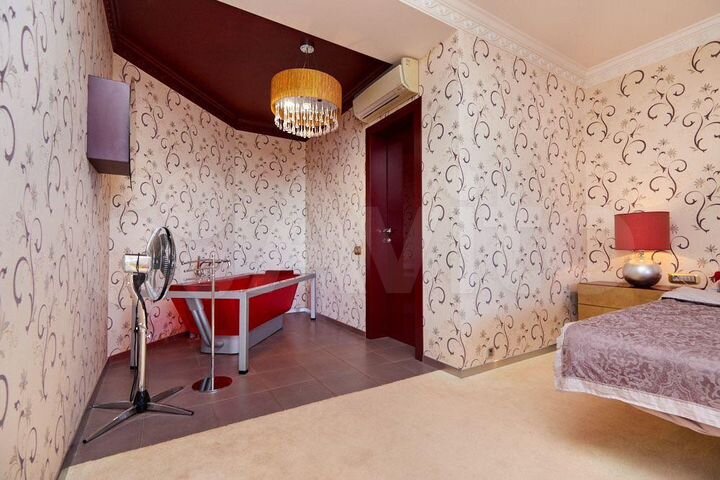 2-к. квартира, 125 м², 7/10 эт.
