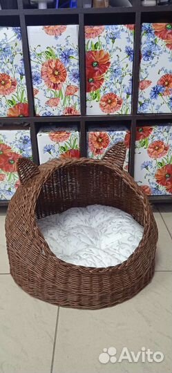 Лежанка для кошек или маленьких собак