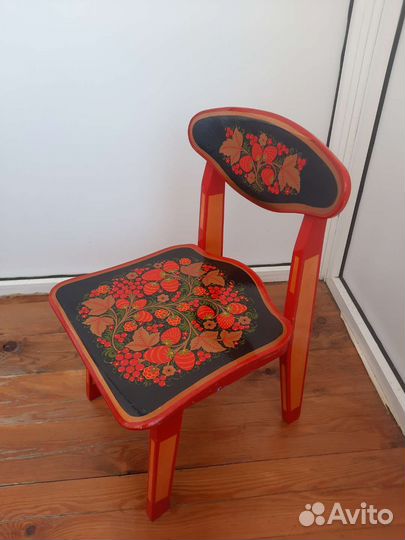 Стульчик детский деревянный