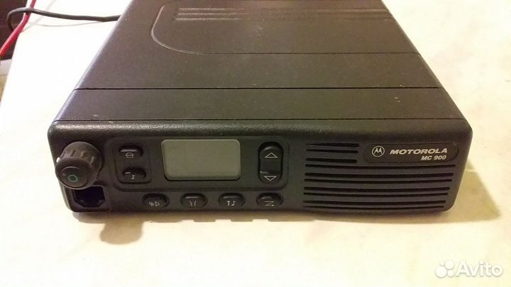 Автомобильная радиостанция Motorola MC900
