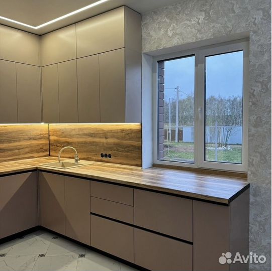 Кухонный гарнитур угловой под заказ