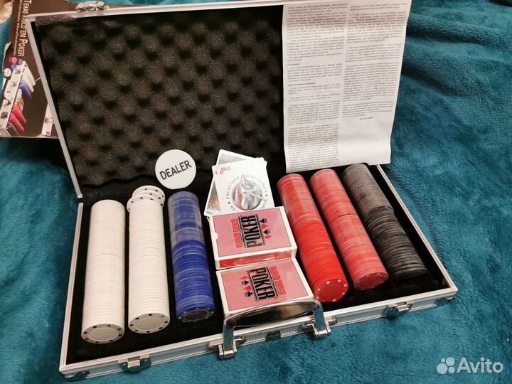 Покерный набор 300 фишек