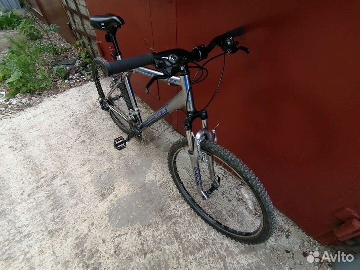 Горный вклосипед GT agressor 3.0 26